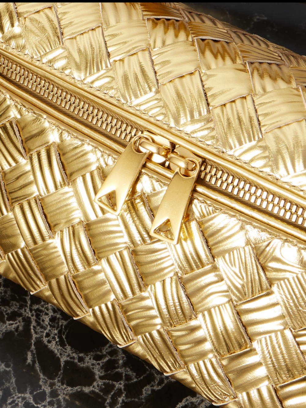 BOTTEGA VENETA Bang Bang Intrecciato leather vanity shoulder bag - Picture 4 of 5